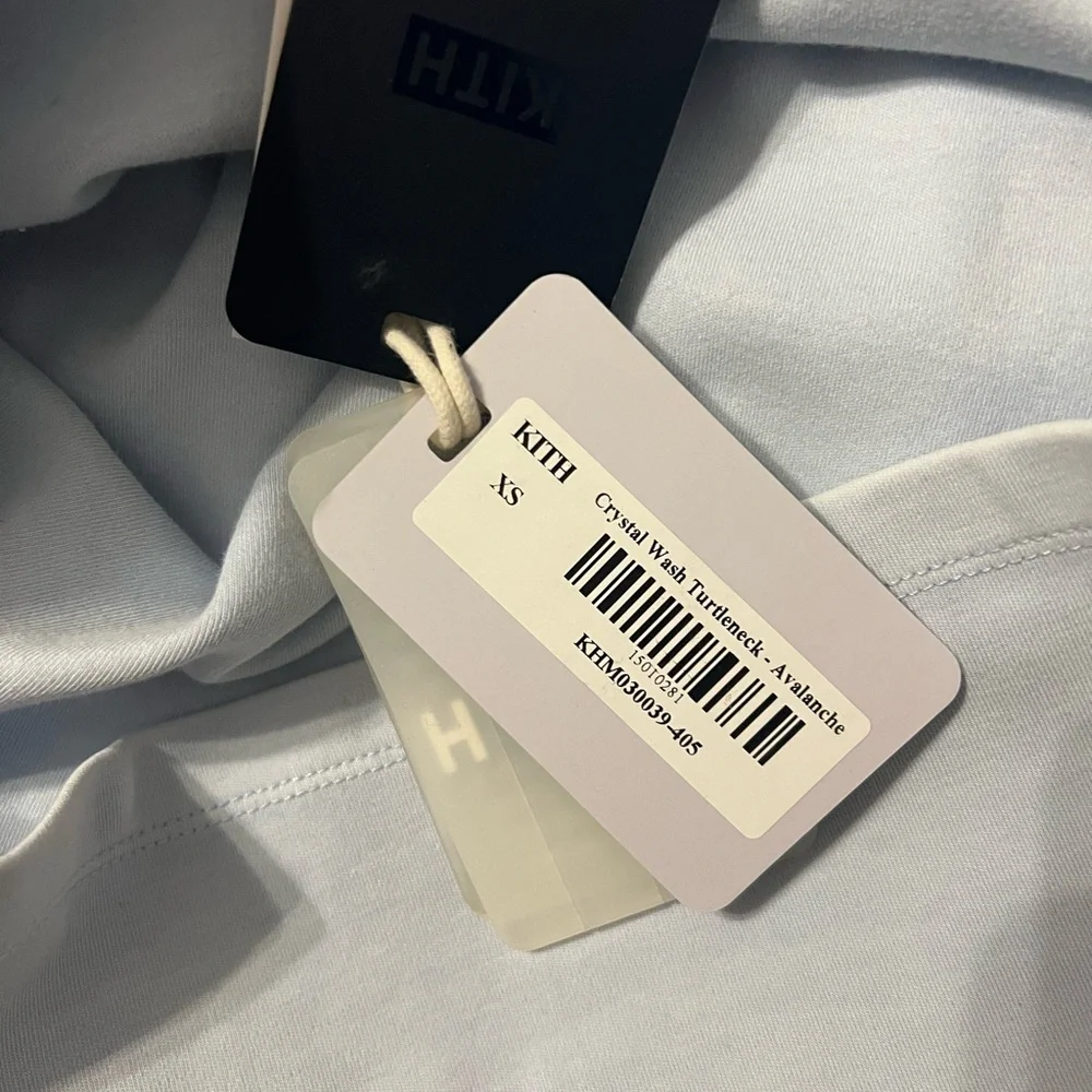 KITH Men Crystal Wash Turtleneck- Avalanche - Picture 4 of 6